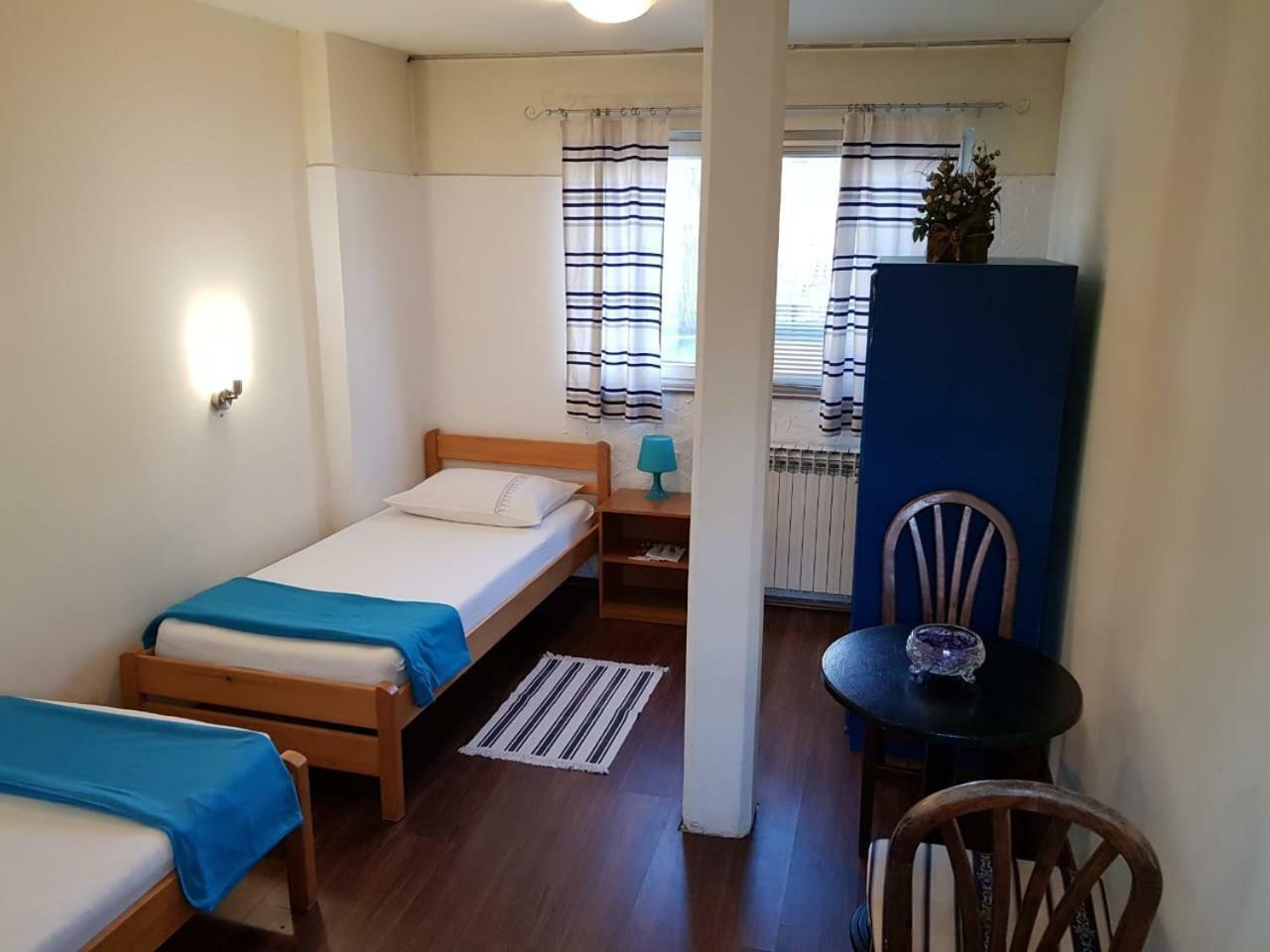 Favela Hostel Zagreb Bagian luar foto
